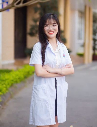 Dược sĩ Nguyễn Thị Việt 