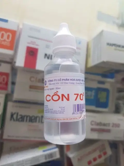 Dung dịch sát khuẩn Cồn 70° Hóa Dược chai 50ml