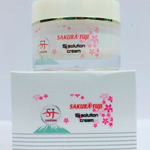 KEM DƯỠNG DA CAO CẤP AKURA FUJI